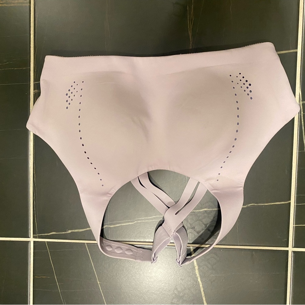 Worn twice Lululemon Bra 36C